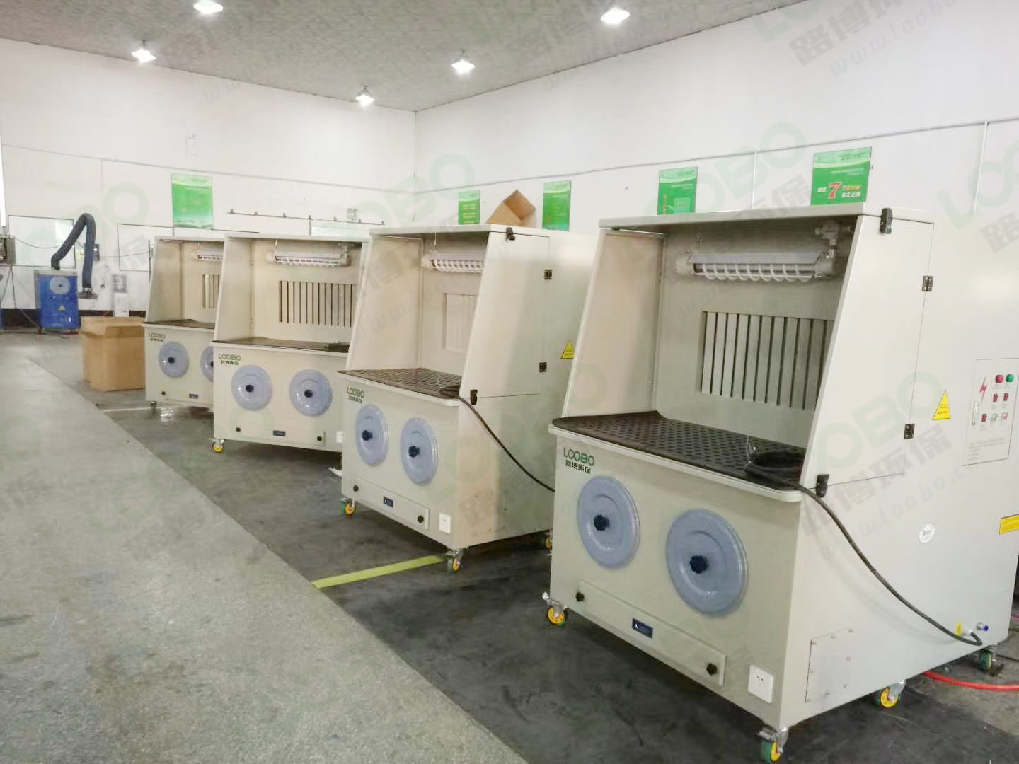 打磨除塵臺生產廠家.jpg 打磨除塵臺生產廠家.jpg