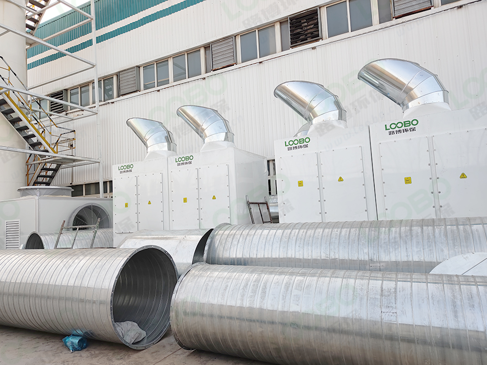 路博環保焊接煙塵凈化系統施工進行時.jpg 路博環保焊接煙塵凈化系統施工進行時.jpg