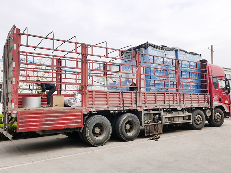 中央式煙塵凈化系統發貨.jpg 中央式煙塵凈化系統發貨.jpg